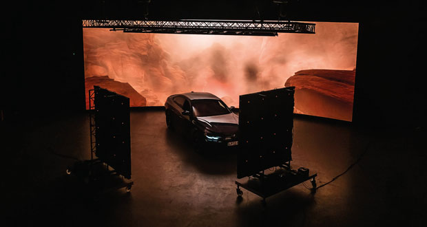 LED  Screen Goes Virtual With XR